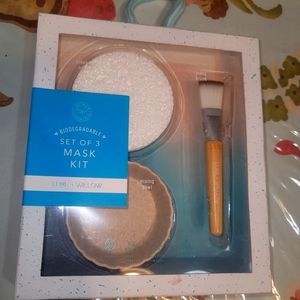 NWT Luxe + Willow set of 3 Mask kit